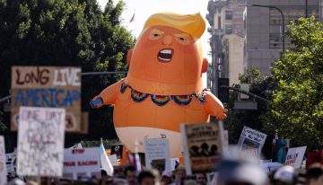 Manifestaciones anti-Trump recorren Estados Unidos y traspasan fronteras