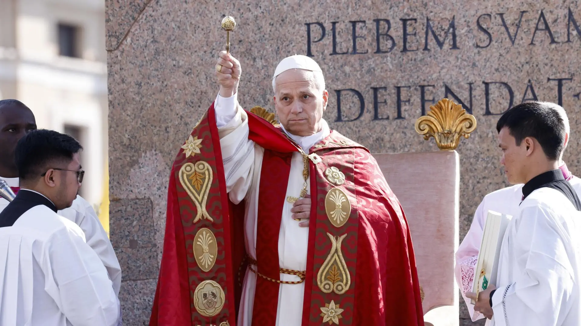 El papa León hace un llamamiento a la paz en su primer Domingo de Ramos: «¡Depongan las armas, recuerden que son hermanos!»
