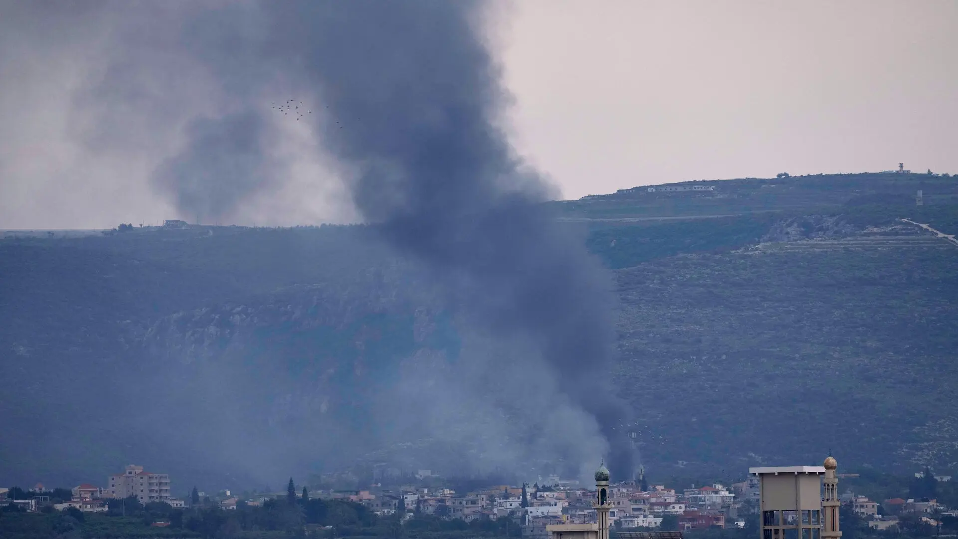 Israel anuncia que destruirá todas las viviendas del sur del Líbano en su frontera para controlar la zona hasta el río Litani