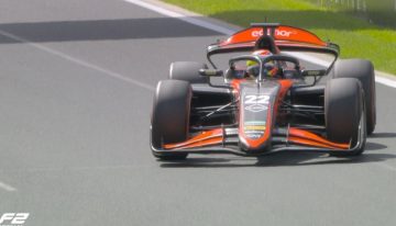 Nico Varrone tuvo un debut alocado en la Fórmula 2: largó 19°, fue líder, cruzó la meta 11° y por una sanción terminó 17°