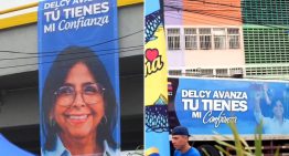 Delcy Rodríguez sustituyó al olvidado Nicolás Maduro con su cara y su nuevo lema de campaña (VIDEO)