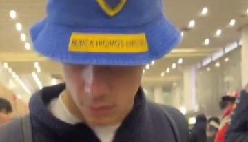 Franco Colapinto ya está en China: llegó con otro guiño a Boca y recibió una lluvia de regalos de los fanáticos