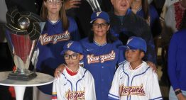 Sin los héroes del título: Delcy Rodríguez explicó por qué los peloteros no estuvieron en su homenaje