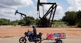 Pdvsa desplegó equipo para contener dos derrames de petróleo cerca de la refinería Cardón