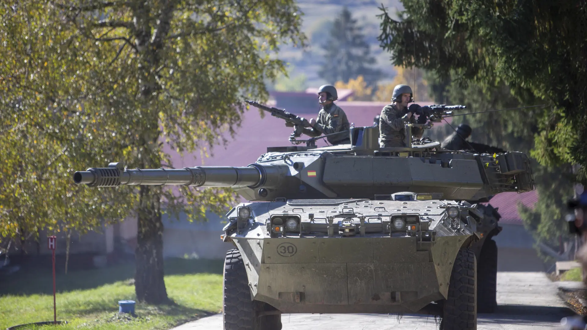 ¿Cuántas bases militares tiene España en el exterior y dónde se ubican?