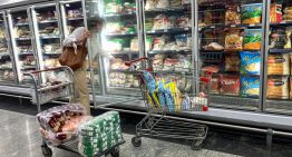 Una familia venezolana necesita 645,6 dólares al mes para pagar alimentos, según Cendas-FVM