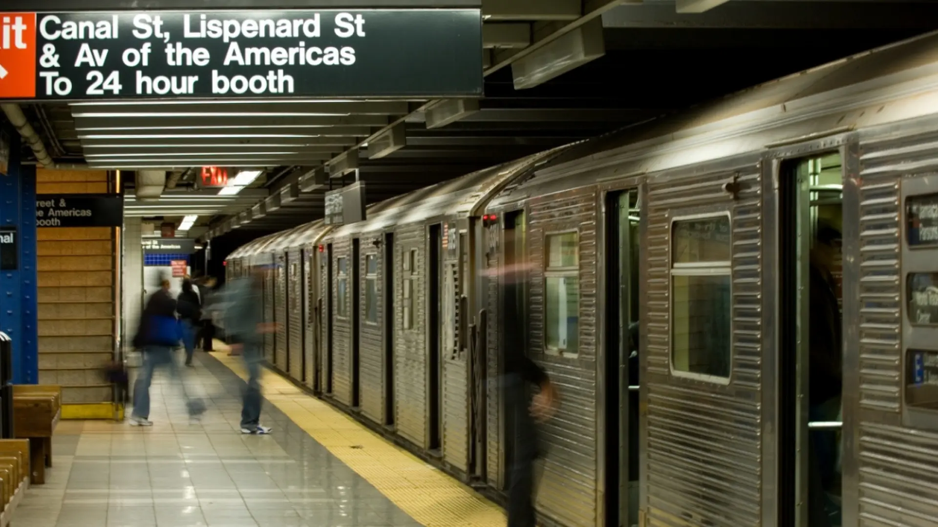 El metro de Nueva York demanda al Gobierno de Trump por retener casi 60 millones en fondos para su ampliación