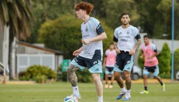 Scaloni les dio rodaje a los que no jugaron contra Mauritania y hubo ensayo y triunfo para la Selección ante la Sub 20 en Ezeiza