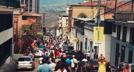 Joven liberado en Táchira relató cómo fue abordado por sujetos armados durante una protesta (VIDEO)