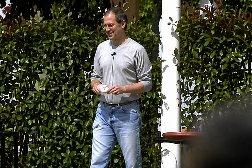 "Haremos de Apple una líder mundial". Cuando la compañía se hundía, Steve Jobs dio un discurso privado a los empleados. Y acertó de lleno 