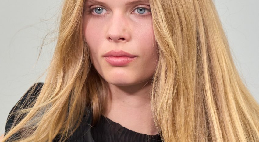 Amelia Navarro, dermatóloga: «Para secarte la cara, usa siempre una toalla exclusiva para el rostro, no la compartas y cámbiala cada 2 o 3 días, o incluso antes si permanece húmeda»