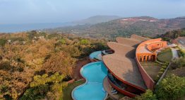 Crest Nine, un centro comunitario en la India que los arquitectos crearon sin miedo a las curvas