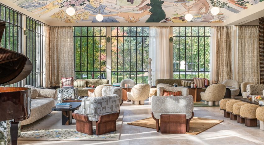 El nuevo Hôtel Verneuil la Douce en Normandía, un onírico refugio de arte a una hora de París