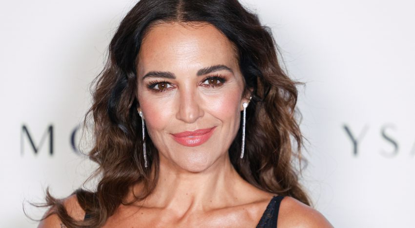 Paula Echevarría (48 años): «Me levanto a las 6:40 para entrenar,  lunes y miércoles hago ballet, martes y jueves fuerza y un par de días a la semana cardio, entrenamiento caminando rápido»