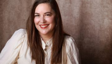 Marian Peyró, escritora y autora de 'Los incendios': «En la adolescencia no solo descubres lo que sientes, sino también lo que otros esperan que sientas o hagas con eso»