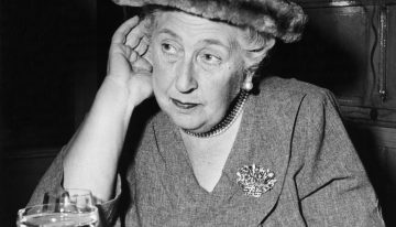 Agatha Christie, escritora: «Uno no se da cuenta de los momentos realmente importantes de su vida hasta que es demasiado tarde»