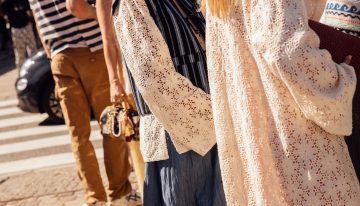 Friedrich Nietzsche (filósofo), sobre la importancia de sabre disfrutarde la vida: «¿Qué sería de tu felicidad si no tuvieras a aquellos a quienes iluminas?»