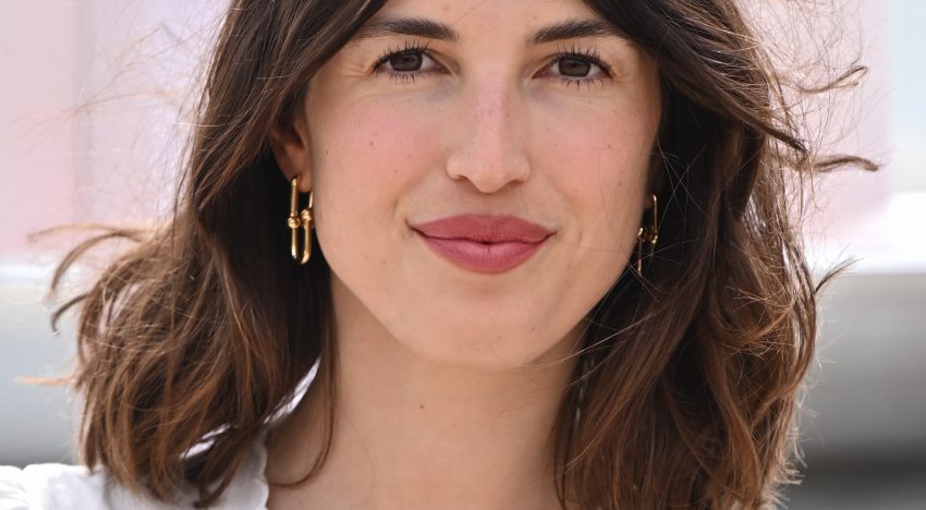 Novedades de belleza de abril elegidas por una experta: del bálsamo multiusos al perfume que hidrata la piel o los shorts anticelulíticos