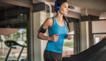 David Piñeiro entrenador, sobre cómo perder grasa abdominal: «Alterna 2 minutos de caminata a ritmo rápido (6-7 km/h) con 90 segundos de recuperación activa y repetir todo 8 veces»