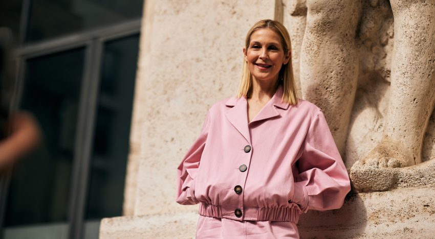 Sócrates, filósofo: «El secreto del cambio radica en centrar toda tu energía, no en luchar contra lo pasado, sino en construir todo lo nuevo»