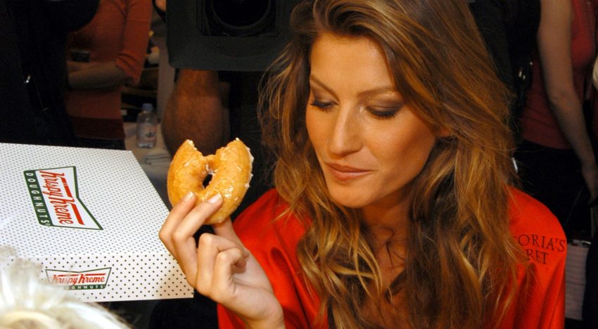 Dr. Jesús Esquide, especialista en longevidad: «Los ultraprocesados, azúcares y grasas de baja calidad afectan al peso, inflaman, deterioran el corazón y aceleran el envejecimiento»