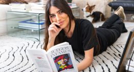 Mónica Pérez Sobrino y su segunda novela 'Juegos Infames': «En el mundo literario cuesta muchísimo más que te tomen en serio con cierto físico, edad y frescura, tienes que demostrar todo el doble»