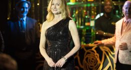 La actriz Laura Linney, triple nominada al Óscar y ganadora de cuatro premios Emmy, regresa a la televisión con una comedia que vas a devorar