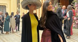 Guía definitiva para encontrar el vestido de invitada infalible: del kaftán más elegante al color más favorecedor y las 18 marcas donde encontrarlo