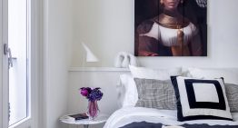 Verónica Montijano, interiorista: «La mesilla de noche es un pieza que habla mucho de nosotros, aunque más que el  mueble, lo que nos define es lo que hay en ella»