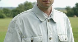 El último libro que me ha enganchado y que me leí en un fin de semana, 'Foto por privado', que todo el mundo compara con 'Tan poca vida'