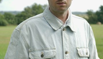 El último libro que me ha enganchado y que me leí en un fin de semana, 'Foto por privado', que todo el mundo compara con 'Tan poca vida'