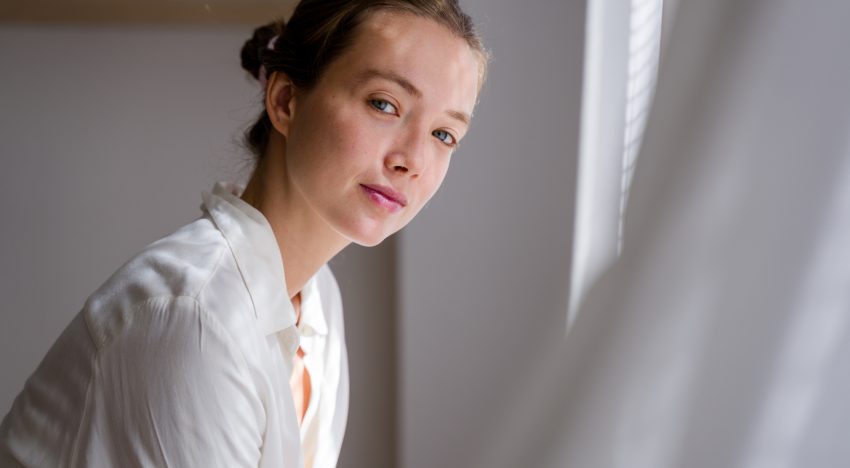 Irene Fernández Pinto, psicóloga: «La rumiación y los pensamientos en bucle podrían ser un intento fallido del cerebro por resolver un conflicto»