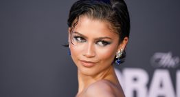 Zendaya tiene el look infalible de primavera que funciona tanto para la oficina como para un tardeo con amigas (y que en la redacción todas copiaríamos)