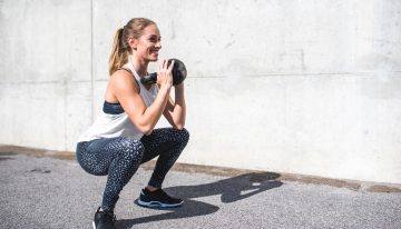 Mehrazin y Nilou, instructoras de pilates: «Una sentadilla bien ejecutada es el mejor ejercicio para una mujer de más de 50 años: desarrolla fuerza, estabilidad e independencia»