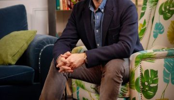 Máximo Huerta (55 años), escritor: «Hay momentos en los que decir la verdad solo genera dolor y decides mentir, pero no desde el engaño, sino desde la protección»