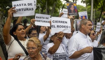 Familias de presos políticos acumulan 100 días de vigilias en El Rodeo y El Helicoide sin ver liberaciones