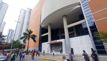 Las medidas de racionamiento eléctrico podrían extenderse en centros comerciales de Venezuela