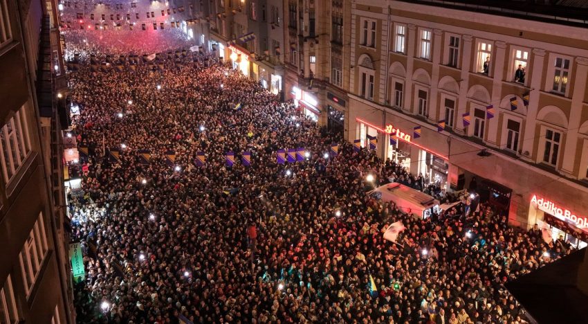 Delirio, color y épica en los desbordantes festejos en las calles de Bosnia y Congo por la clasificación al Mundial 2026