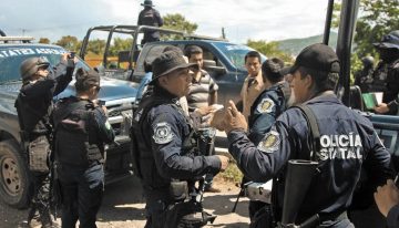 Bancada senatorial del PRI insta al gobierno federal a apoyar a policías estatales y municipales