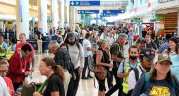Magnicharters deja varados a decenas de pasajeros en Cancún