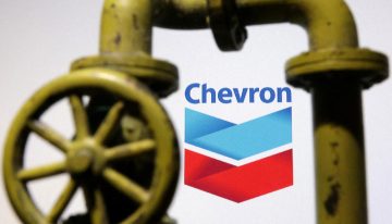 Chevron acuerda canje de activos en Venezuela para centrarse en proyectos petroleros