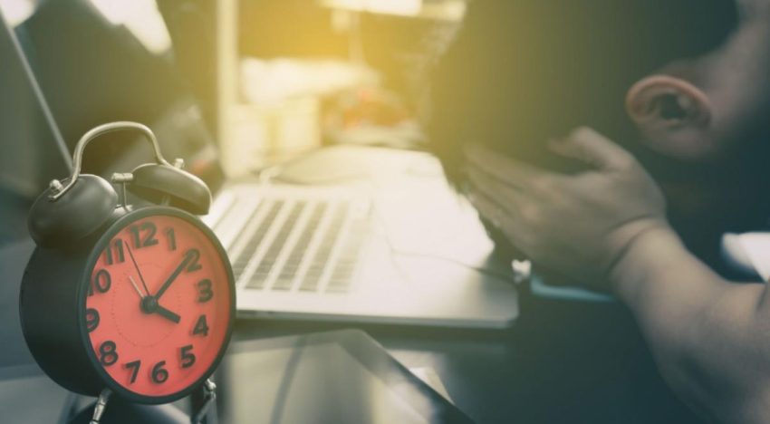 La letra chiquita de las horas extra