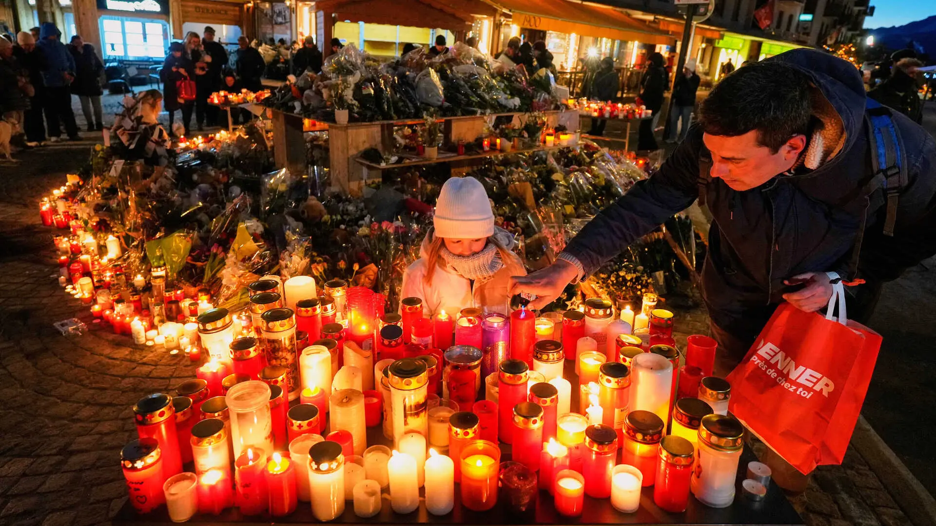 El dueño del bar de la tragedia de Crans Montana en la que murieron 41 personas alega depresión para no declarar