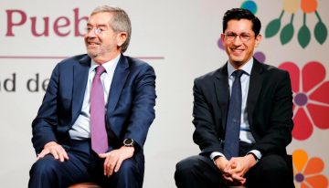 Roberto Velasco asumiría titularidad de la SRE ante la renuncia de Juan Ramón de la Fuente