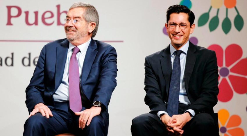 Roberto Velasco asumiría titularidad de la SRE ante la renuncia de Juan Ramón de la Fuente