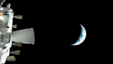 Astronautas de Artemis II encienden motores hacia la Luna