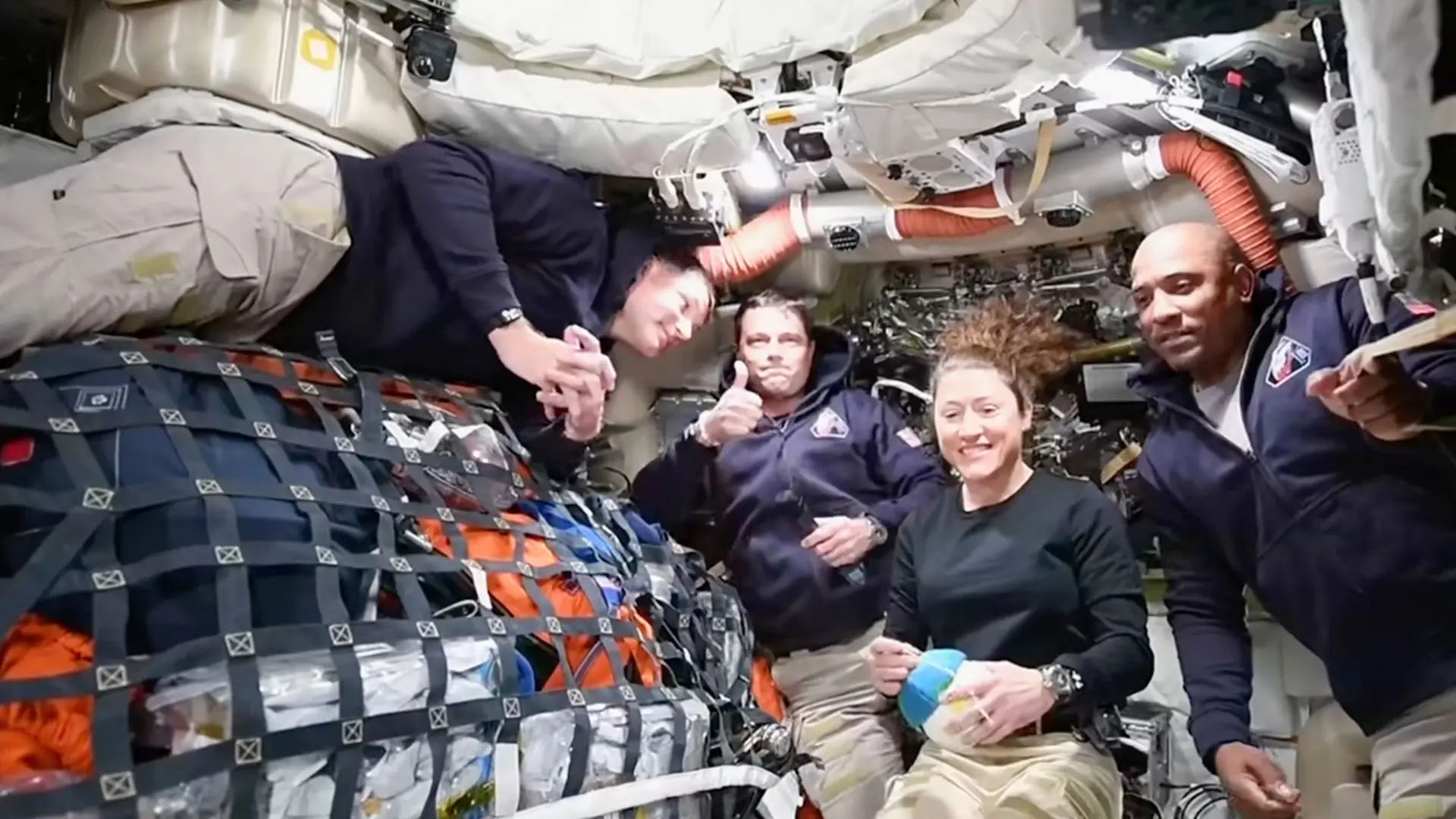 «Nos dejó a los cuatro paralizados»: los astronautas de Artemis II detallan el momento «más espectacular» de la misión