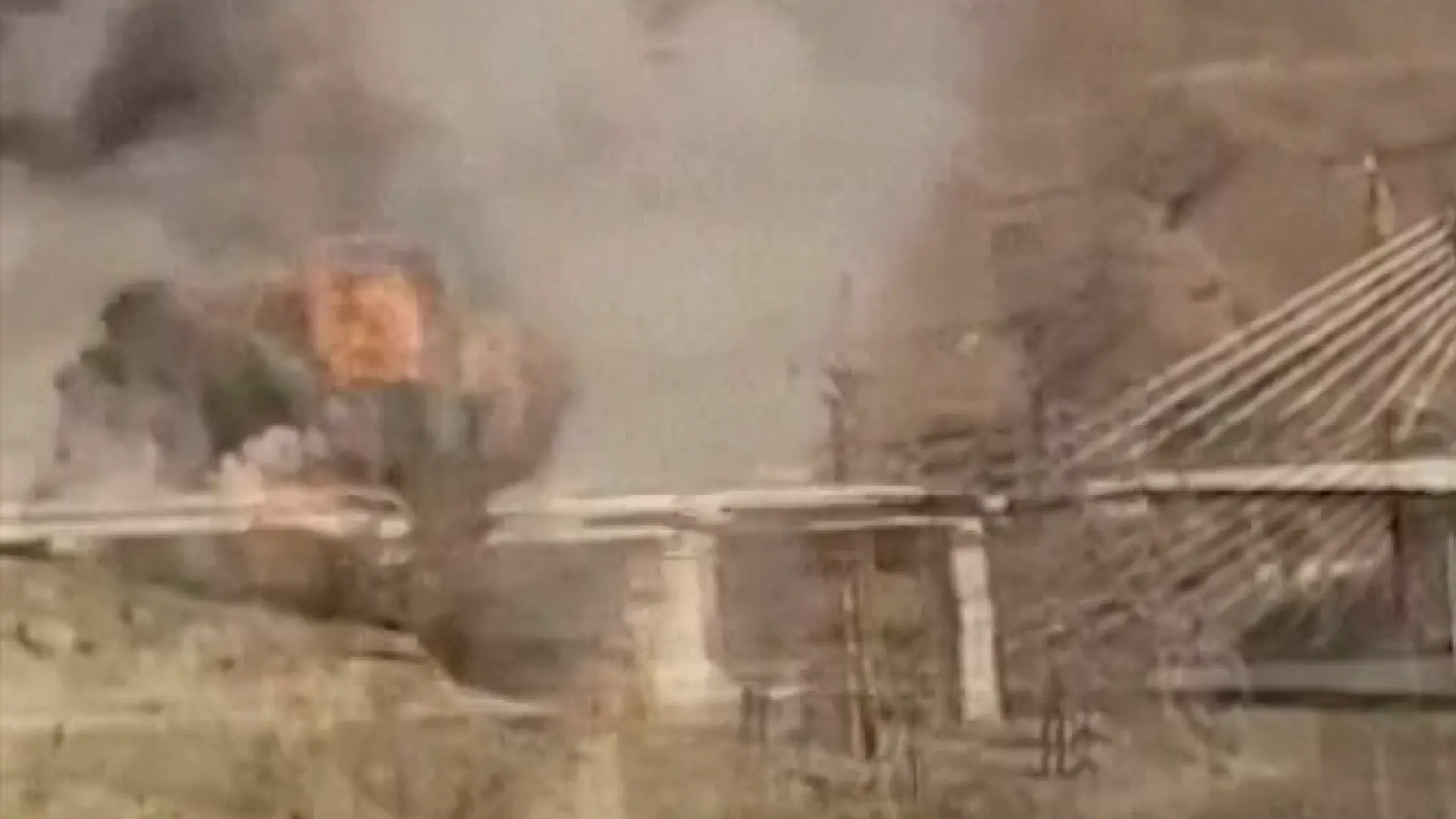 Así ha sido el ataque de EEUU al puente más grande de Oriente Próximo, por el que Irán avisa de bombardeos «más devastadores»