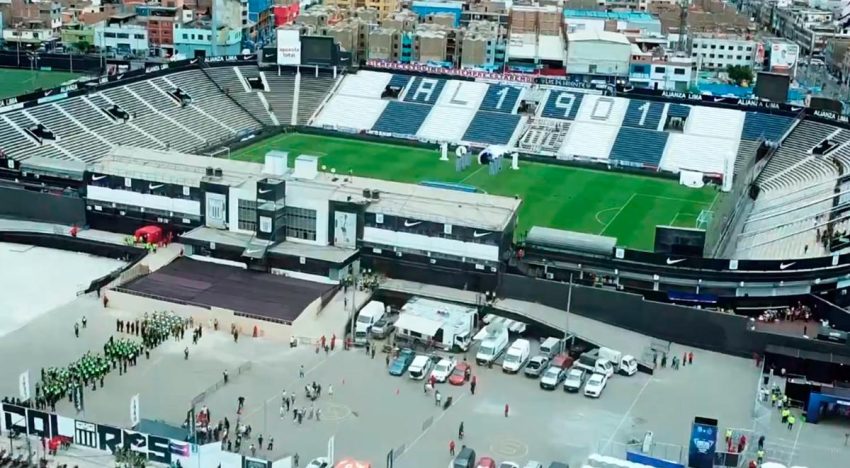 Incidente previo a partido en estadio de Alianza Lima deja al menos un muerto y 47 heridos en Perú