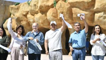 Ricardo Gallardo cumple a potosinos con Parque Acuático Dino Oasis